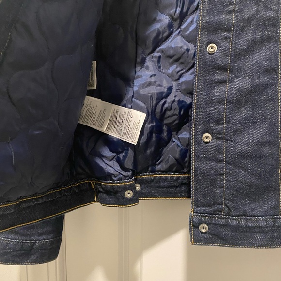 EUC Levi Sherpa Denim Collar Jacket With Lining Size Med Dark Wash Snap Close - Picture 4 of 11